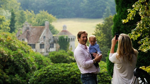 Garden, Kent, Scotney Castle, Family Day out, photo opp